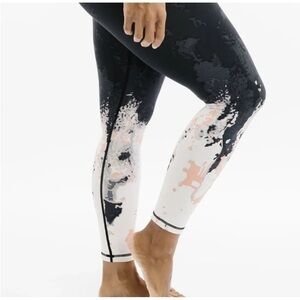 ZYIA Watercolor Ombre Summit Hi-rise 7/8 24" (size 8-10 NWT)